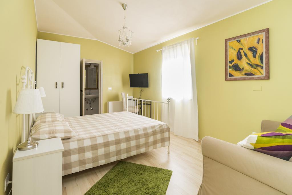 Apartments & Rooms Buoni Amici Murine Quarto foto