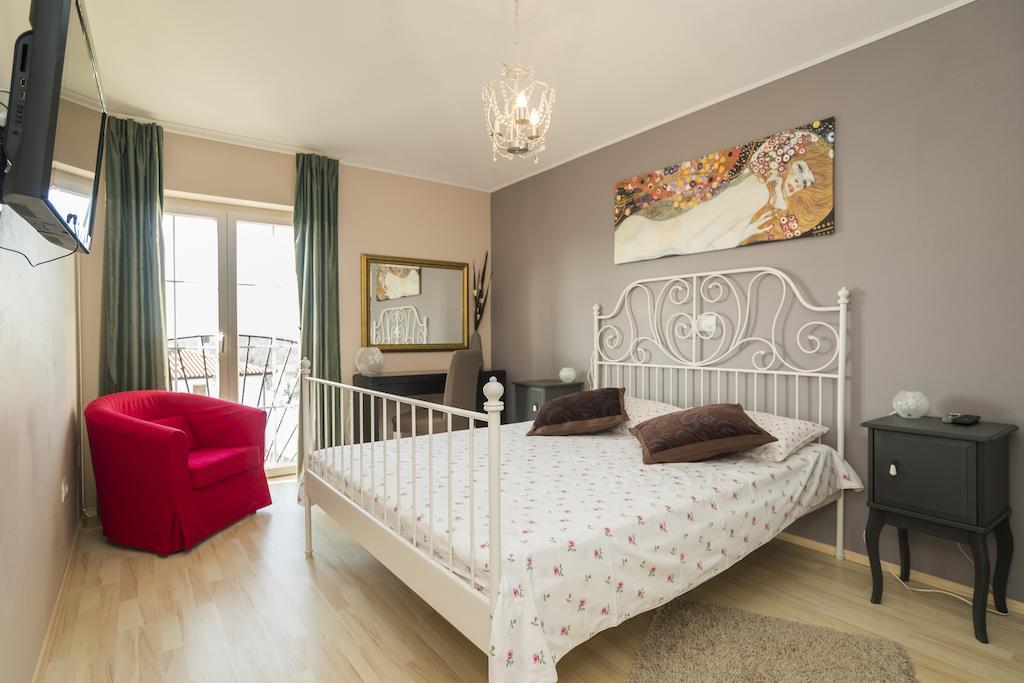 Apartments & Rooms Buoni Amici Murine Quarto foto
